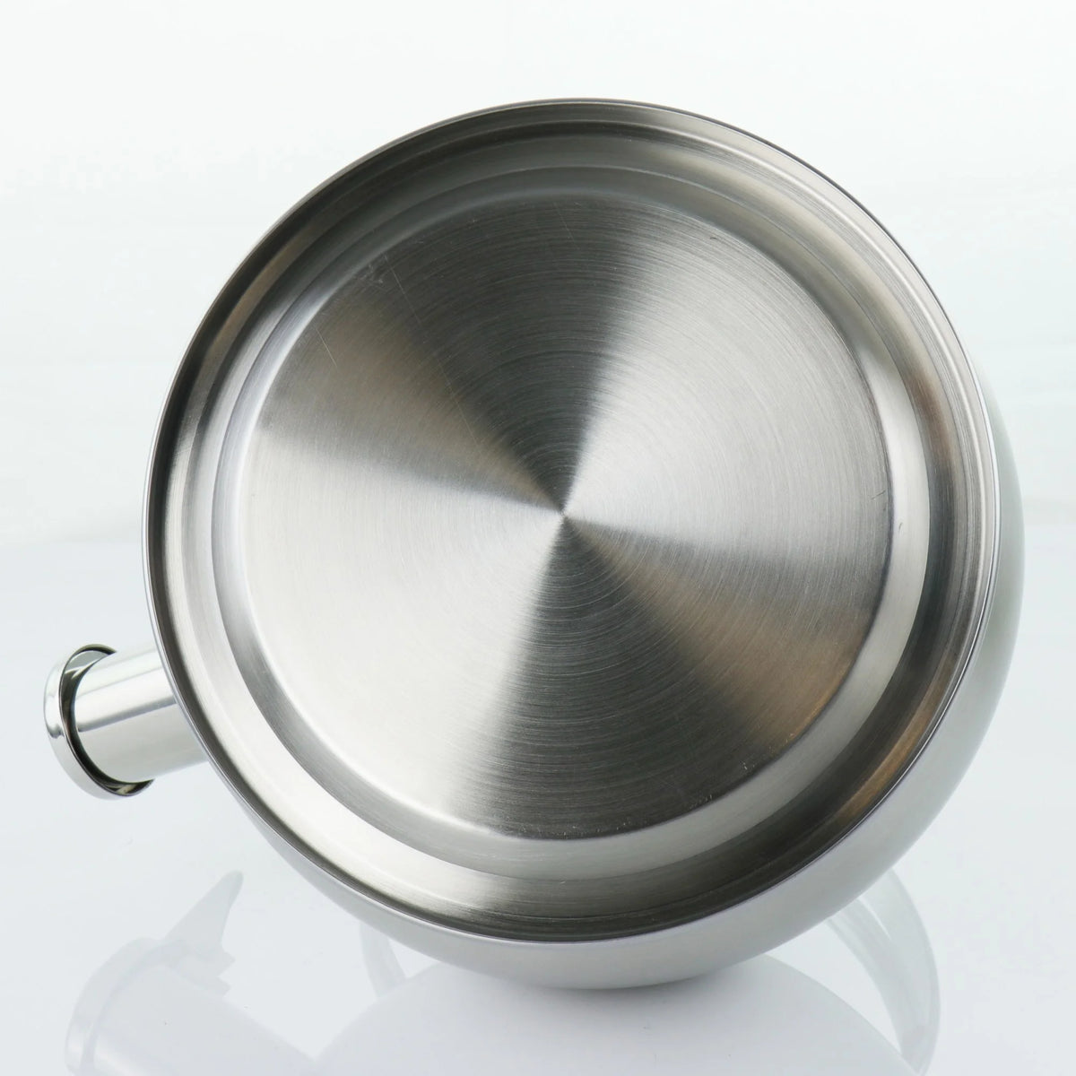 2.8 Liter Stovetop Whistling Kettle V137593