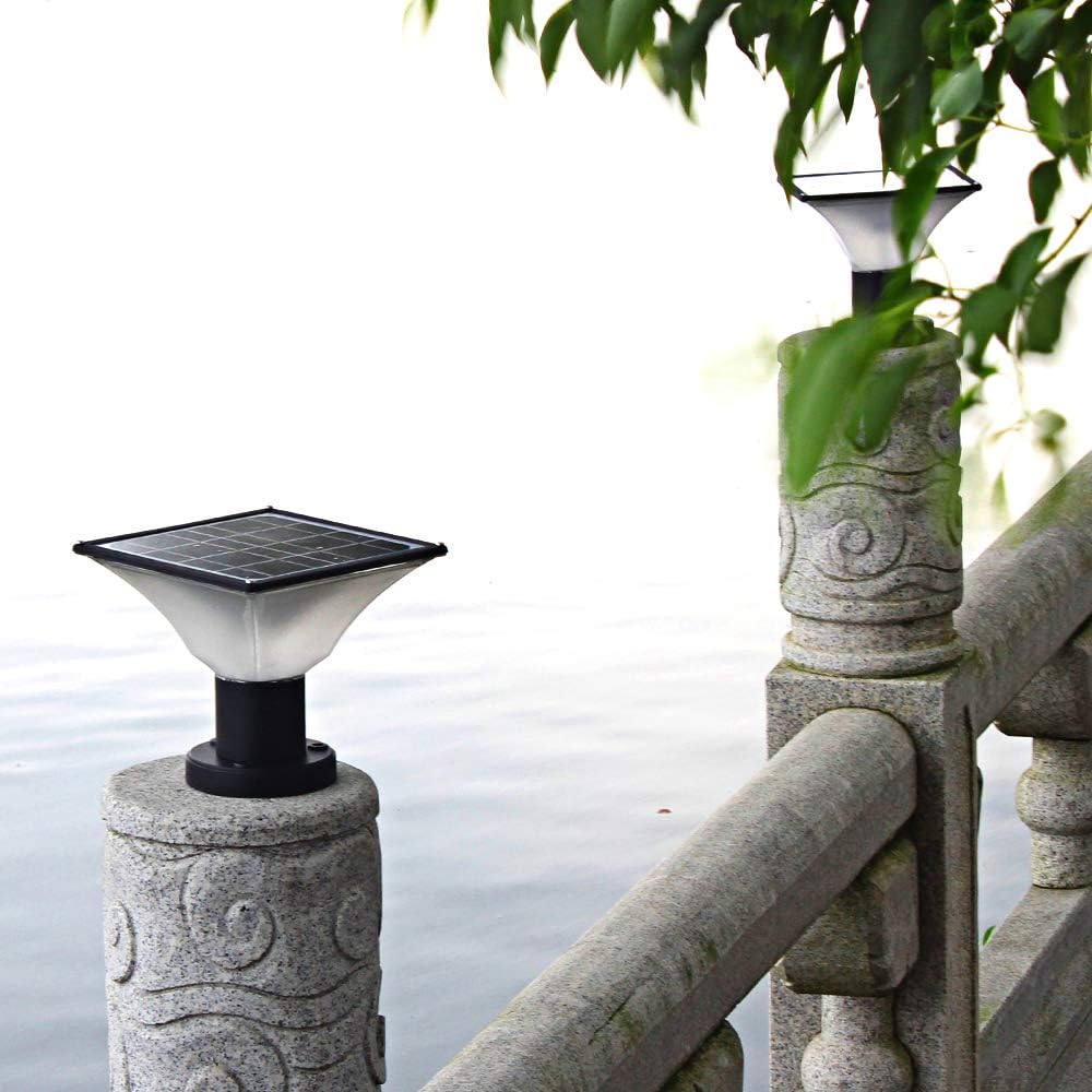 2 Pack Solar Post Cap Lights R1553