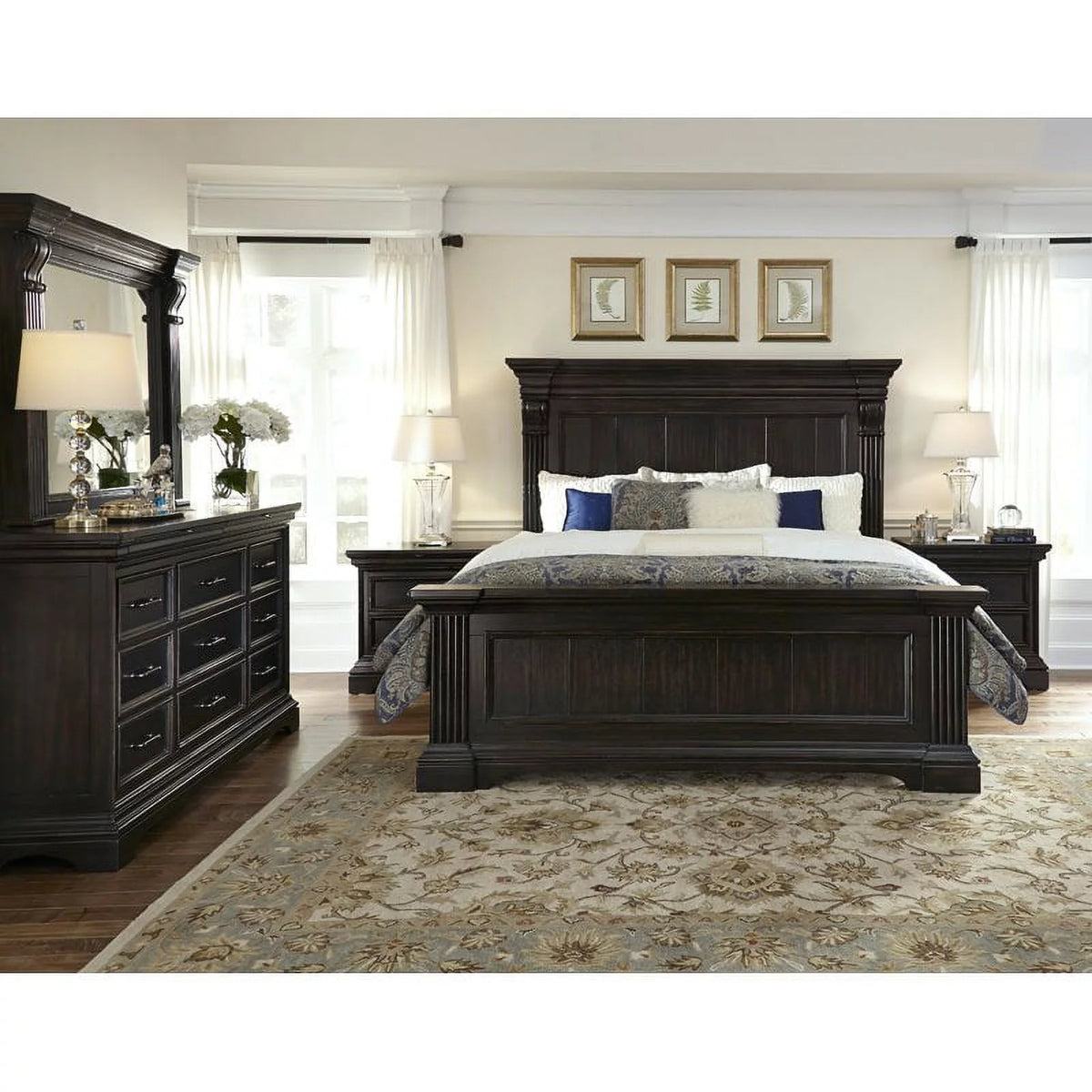11 Drawer Traditional Wood Dresser in Deep Brown H766702