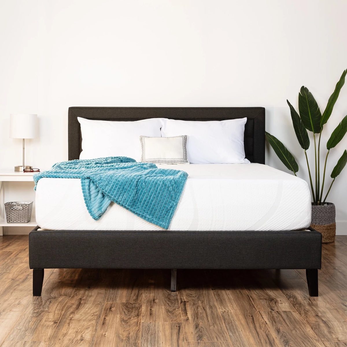 12in Full Size Medium-Firm Memory Foam Mattress F9282